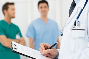 女性尿崩症是什么原因 女性尿崩症是什么原因